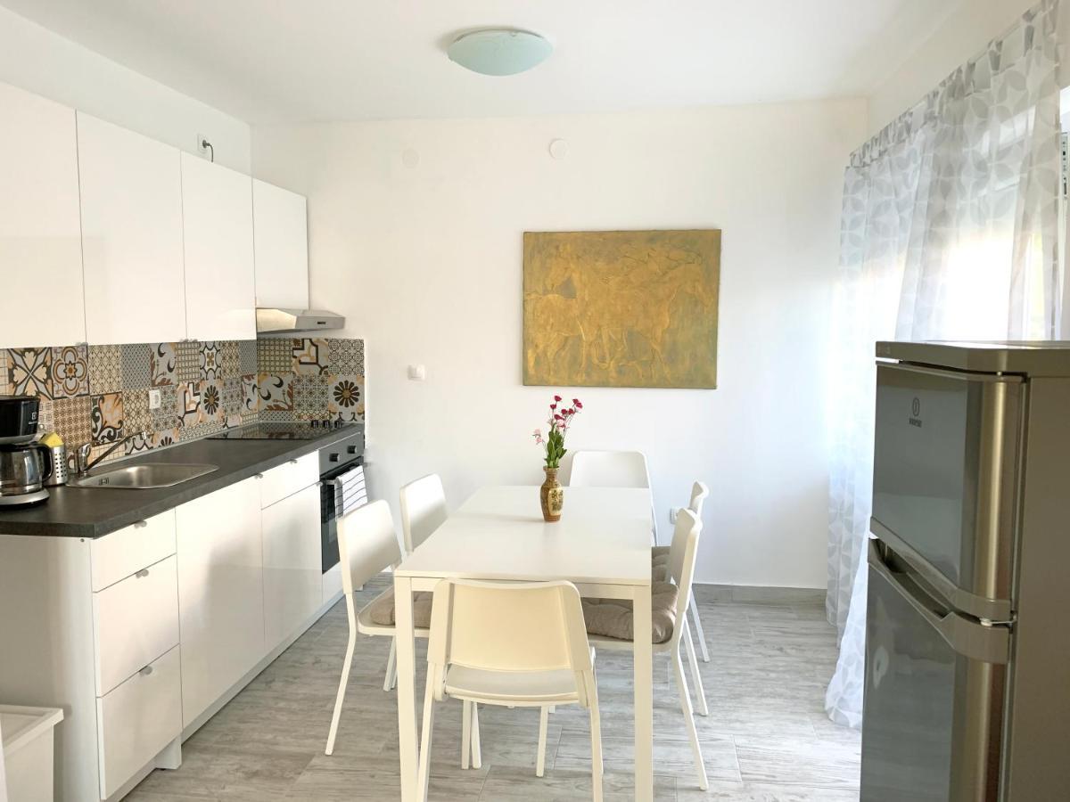 Apartment Gardenview - New! Krk Town Extérieur photo