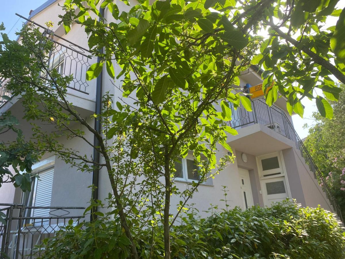 Apartment Gardenview - New! Krk Town Extérieur photo